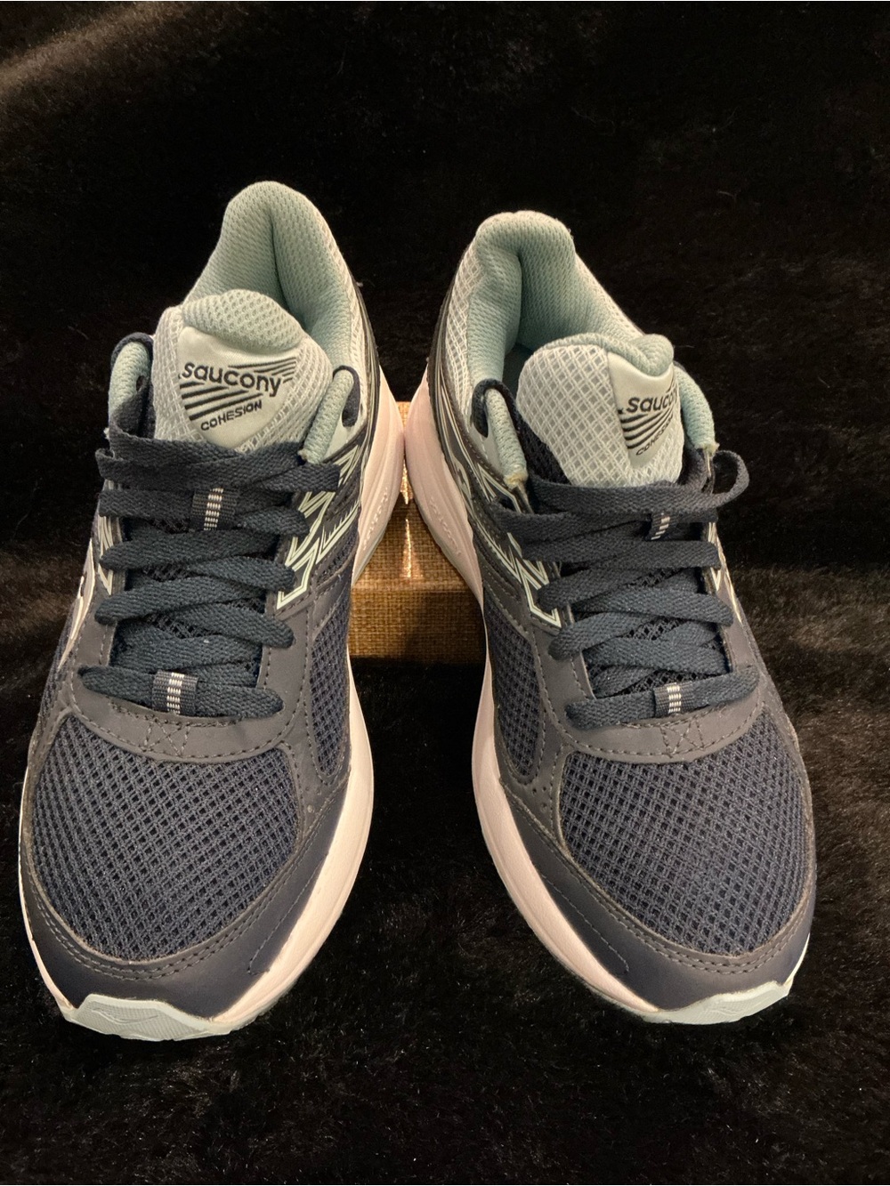 Saucony Cohesion 14 Women's Navy and Light Teal Running Sneakers Size 6.5